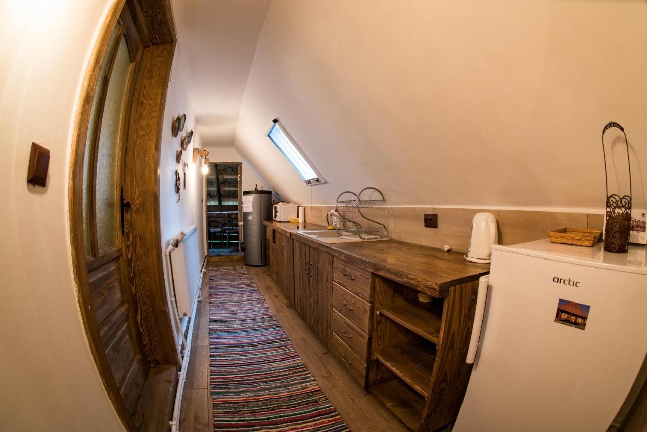 Отель Casa Strabunicului Partestii de Sus  Экстерьер фото